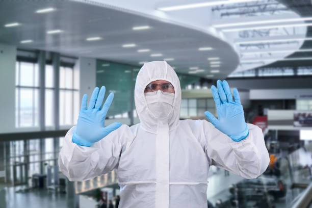 epidemiologist-in-a-protective-suit